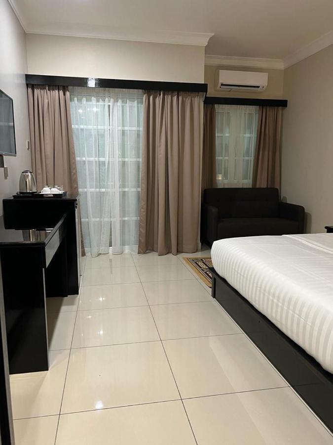 Aneeda Inn Pantai Cenang  Zewnętrze zdjęcie