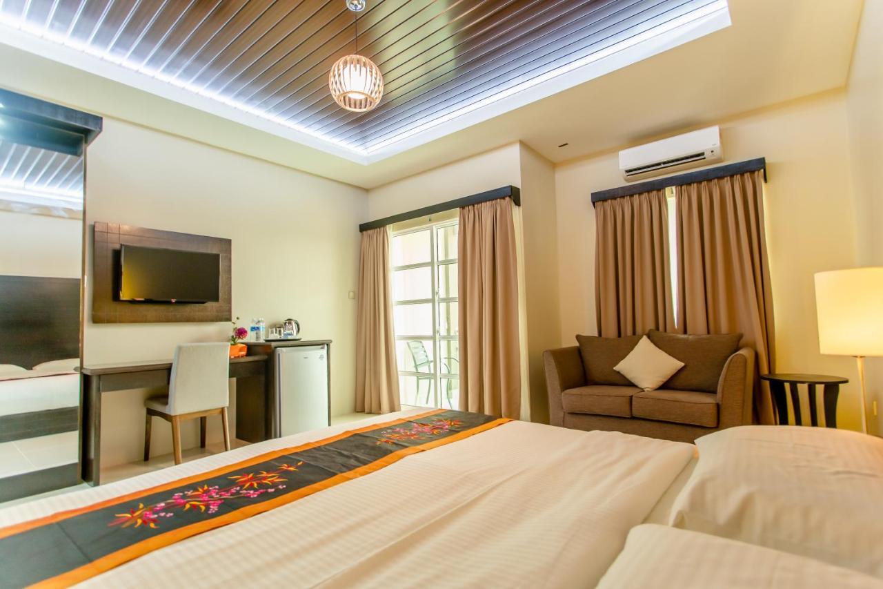 Aneeda Inn Pantai Cenang  Zewnętrze zdjęcie