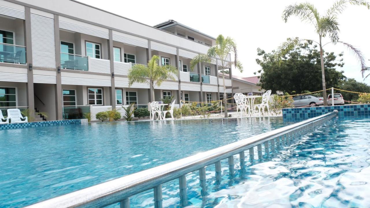 Aneeda Inn Pantai Cenang  Zewnętrze zdjęcie